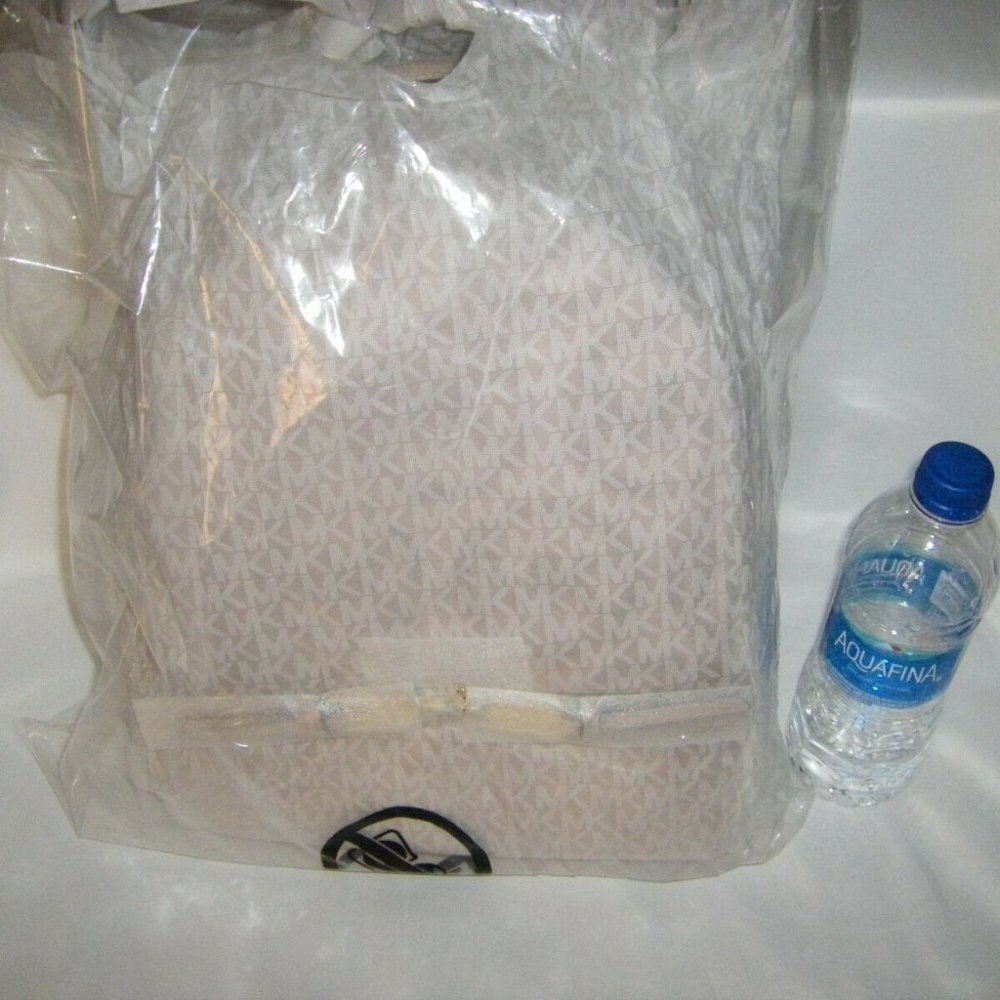 Michael-Kors Rhea Zip Medium Pink Leather Backpack NEW SEALED - Picture 7 of 13